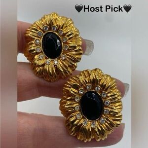 KENNETH JAY LANE FLORAL CLIP ON EARRINGS Vintage (Susan Caplan Rediscovered)